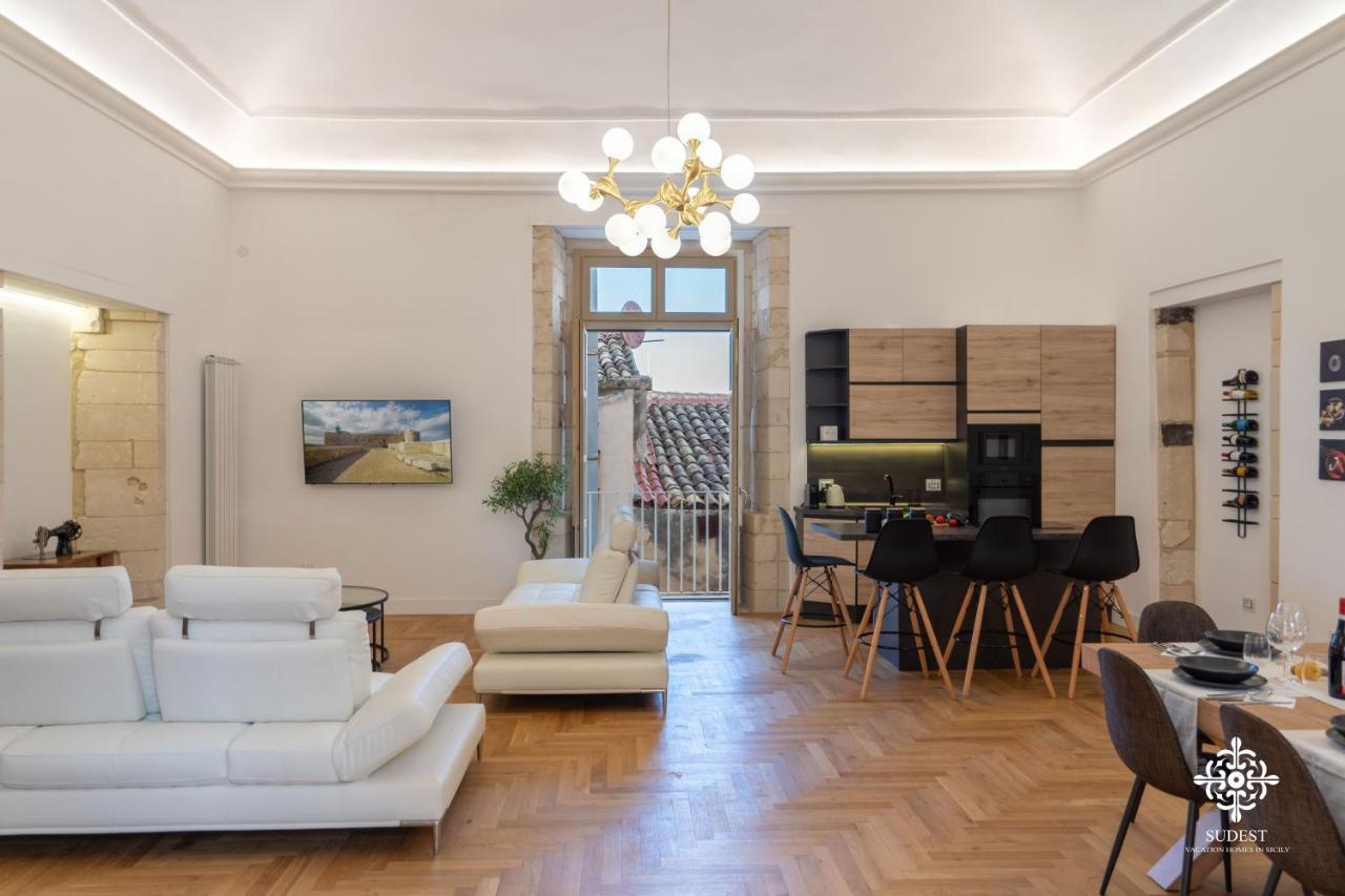 Apartamento Residenza Dumah - Elegante Dimora In Centro Syracuse Exterior foto