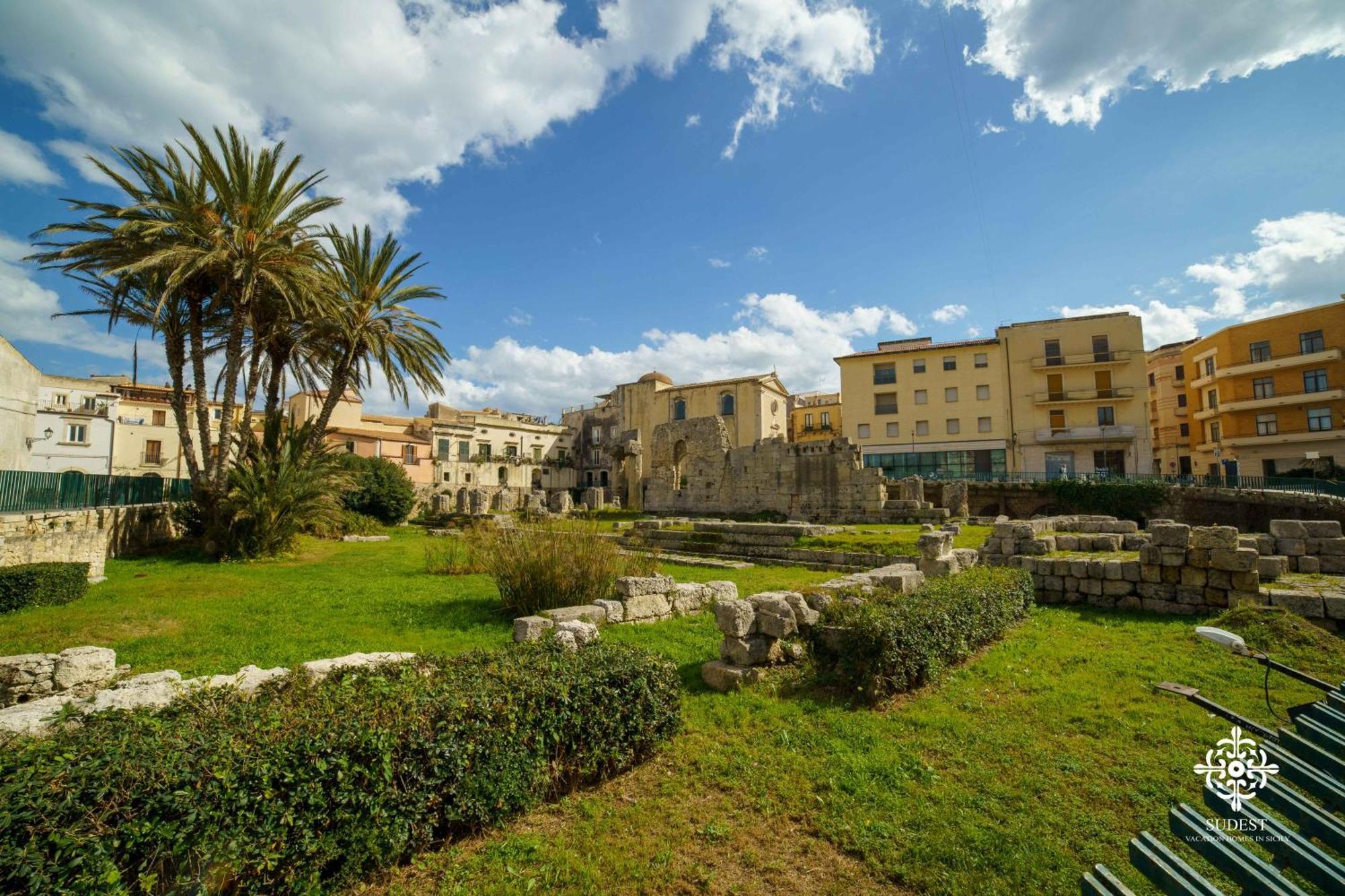 Apartamento Residenza Dumah - Elegante Dimora In Centro Syracuse Exterior foto