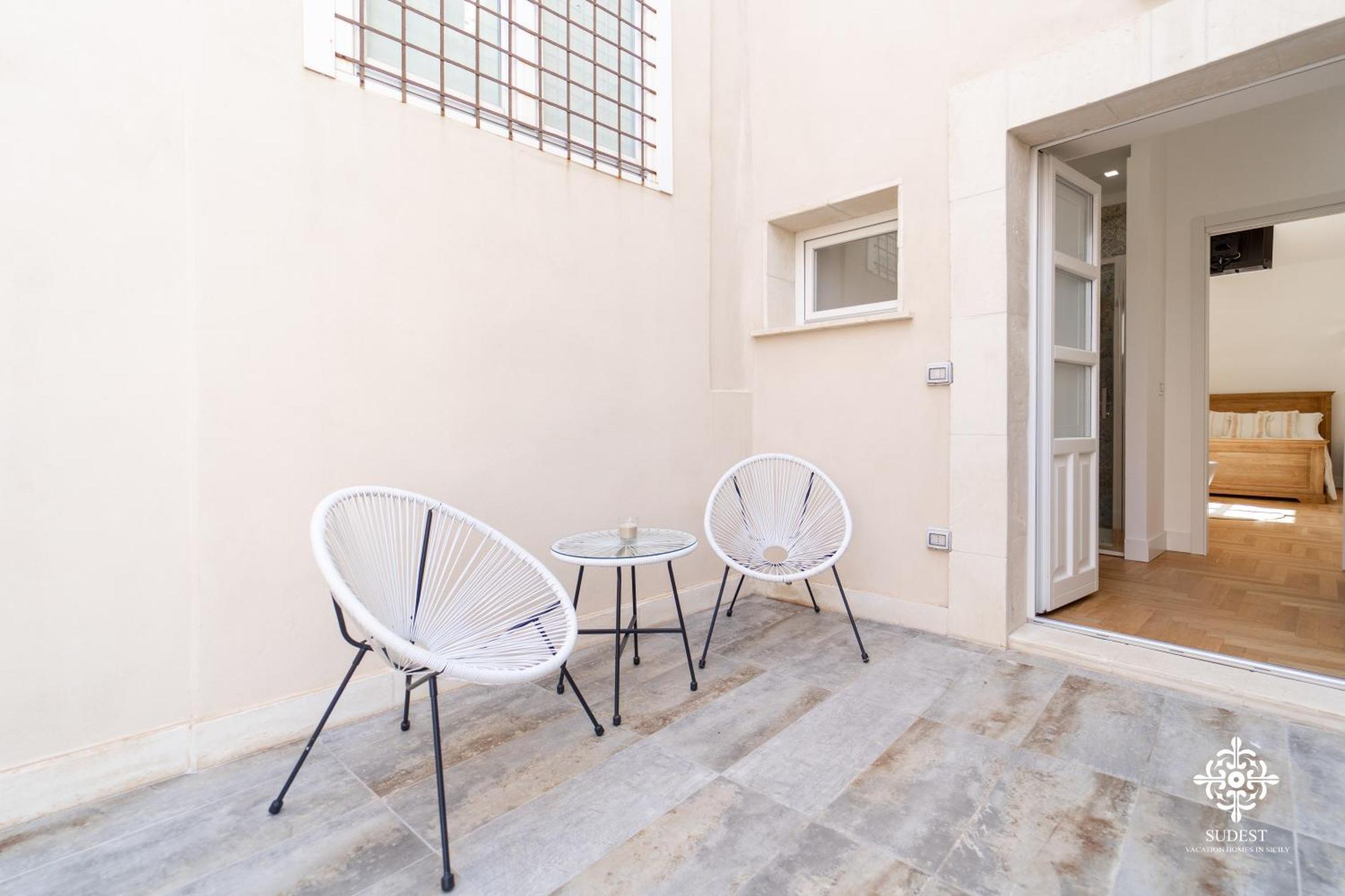 Apartamento Residenza Dumah - Elegante Dimora In Centro Syracuse Exterior foto