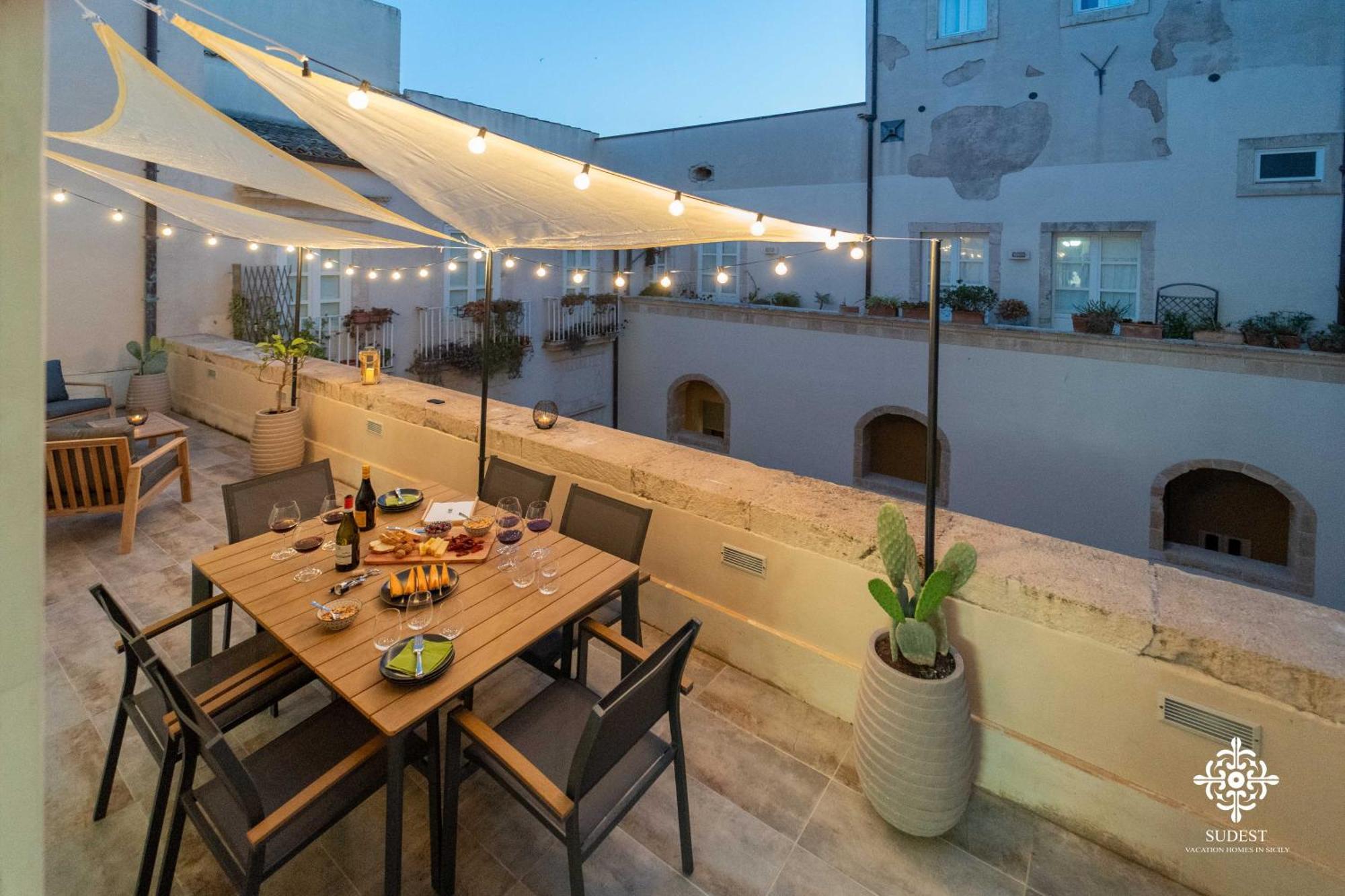 Apartamento Residenza Dumah - Elegante Dimora In Centro Syracuse Exterior foto